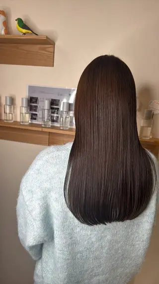ロング 根本 奈緒のヘアスタイル