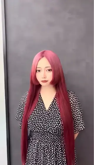 ロング カラー ねね🦖 /ブリーチカラーのヘアスタイル