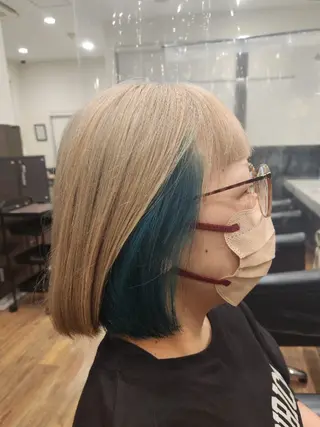 ミディアム カラー 橘 莉穂のヘアスタイル