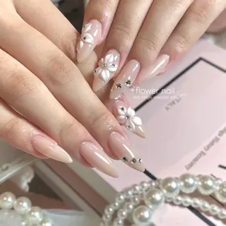 ネイル yurika 🌷.*・゚のネイルデザイン