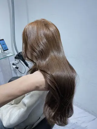 ロング カラー ヘアアレンジ センターパート特化 井上健太のヘアスタイル