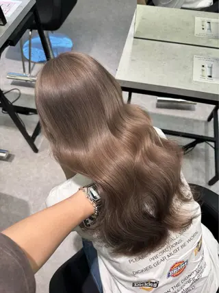 カラー ミルクティー/渋谷 shunta🌟🌟のヘアスタイル