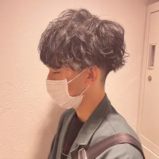 ショート カラー パーマ ヘアアレンジ メンズ キッズ ネイル マツエク・マツパ スパイキー/フェザー /波巻き/かいとのヘアスタイル