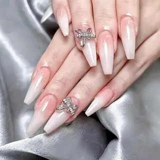 ネイル 🎀櫻井 ナナ🎀のネイルデザイン