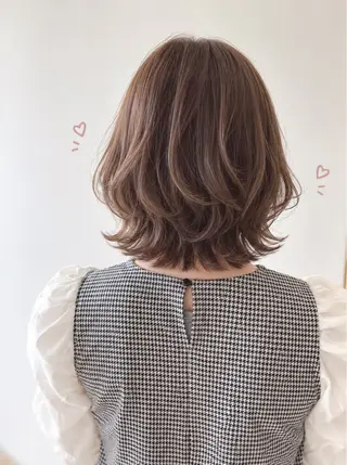 ミディアム 安田 里奈のヘアスタイル
