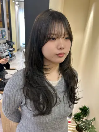 ロング カラー hubhair レイヤー/透明感のヘアスタイル