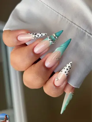 ネイル Umee Nailのネイルデザイン
