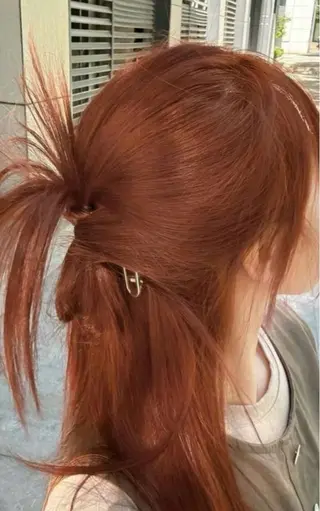 カラー ハッシュカット🍒 ボルドーカラー愛希子のヘアスタイル