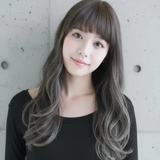 セミロング ハッシュカット 田窪珠妃のヘアスタイル