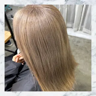 カラー 艶髪✖️ハイトーン 🫧YURIA🫧のヘアスタイル