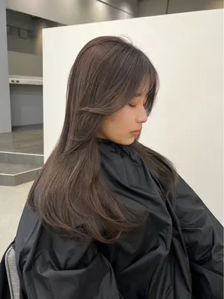 カラー TOMOKA ブリーチカラー🌟のヘアスタイル