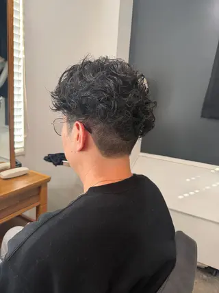 ショート パーマ メンズ Meteor 店長 祝田涼太のヘアスタイル
