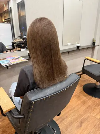 ロング カラー 鵜飼 真伍のヘアスタイル
