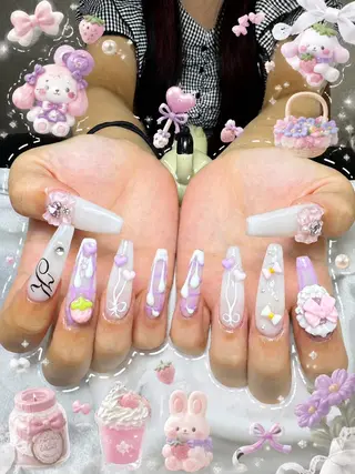 ネイル 𝓐𝓷𝓻𝓲 XiinhNailのネイルデザイン