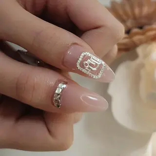 ネイル RUNWAY のネイルデザイン