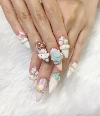 ネイル AQUA ໒꒱ ‧₊˚のネイルデザイン