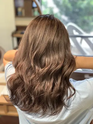 セミロング カラー ハイトーン得意😍 Lumiereのヘアスタイル