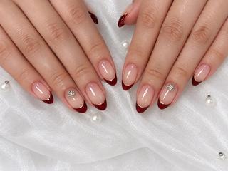 ネイル RUBYネイルサロン 9Caratsのネイルデザイン