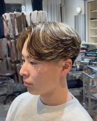 メンズ メンズ特化型美容師・ タカハシ ヒロヤのヘアスタイル