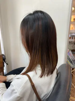 ミディアム 羽鳥 美穂のヘアスタイル