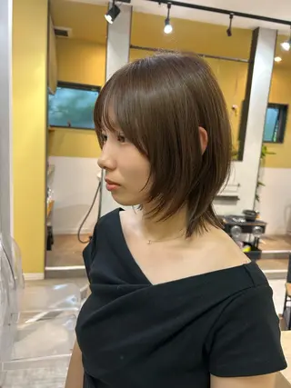 ショート カラー hubhair レイヤー/透明感のヘアスタイル