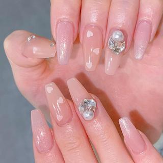 ネイル Queens テイのネイルデザイン