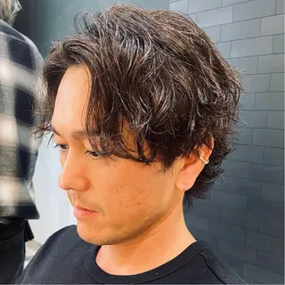 ミディアム パーマ メンズ メンズヘア特化 崎田 成人のヘアスタイル
