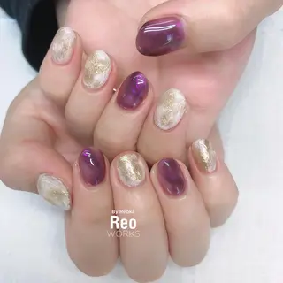 ミディアム ネイル Blowe ニュアンスのネイルデザイン