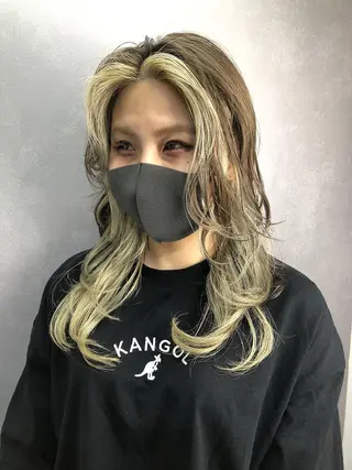 セミロング 一ノ瀬 暁のヘアスタイル