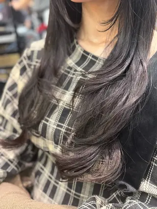 ロング 暖色カラー🤎Red Neo meiのヘアスタイル