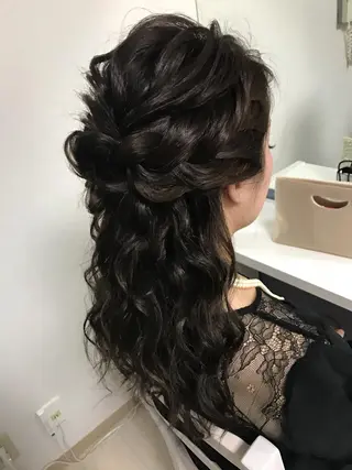 ロング ヘアアレンジ 【カメレオン】 上村 祥子のヘアスタイル