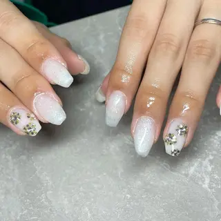 ネイル LAVISH 大和店 🤱子連れ大歓迎のネイルデザイン