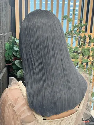 セミロング カラー 𝑺𝒂𝒌𝒊 🩶マンツーマン施術のヘアスタイル