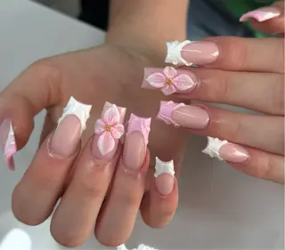 ネイル Julie Nail Hinのネイルデザイン