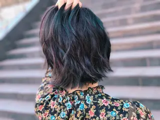 ミディアム カラー YUI𓍯ｴｸｽﾃ /ﾆｭｱﾝｽｶﾗｰのヘアスタイル