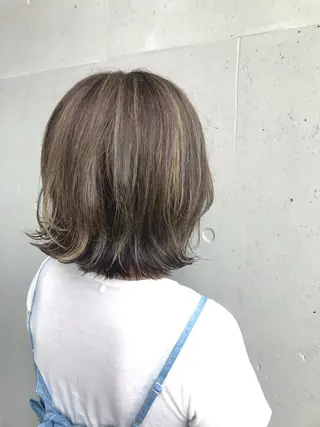 ミディアム カラー 一ノ瀬 蘭のヘアスタイル