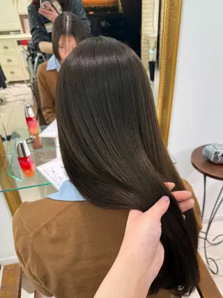 ロング カラー まろやか艶ベージュ 🧸🪞Honoのヘアスタイル