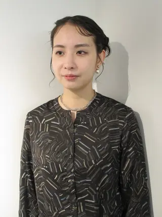 セミロング カラー ヘアアレンジ mina 🌷のヘアスタイル