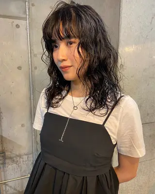 ミディアム カラー パーマ ヘアアレンジ デザインパーマ メンズカット 郁美のヘアスタイル