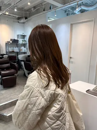 セミロング カラー 松坂 真衣のヘアスタイル