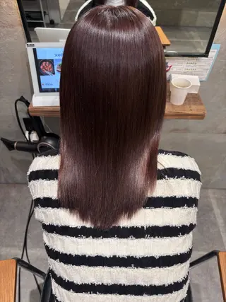 セミロング 岩崎 美咲のヘアスタイル