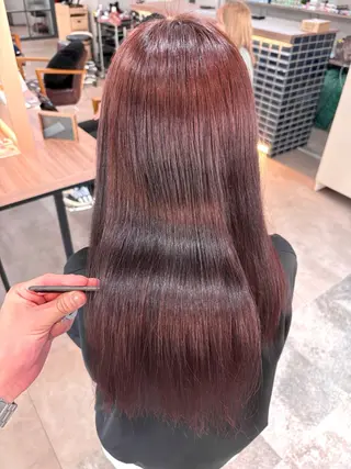 ロング 💎艶髪／縮毛特化 世麗💎のヘアスタイル