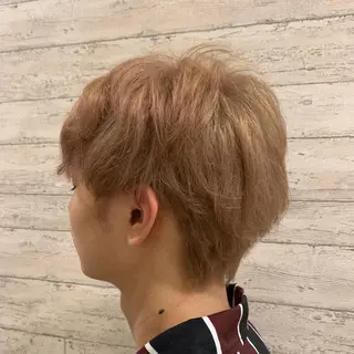 カラー 天野 利咲のヘアスタイル