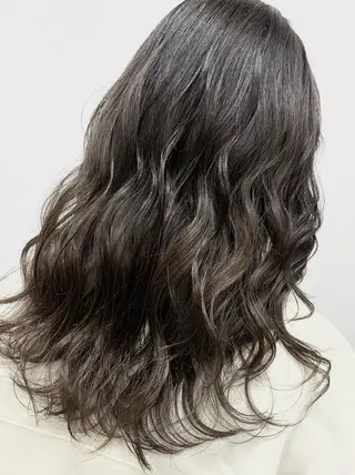 セミロング レイヤー/艶髪カラー 森本くるみのヘアスタイル