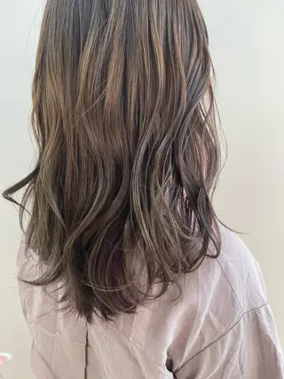 ロング カラー 小顔レイヤー/ ベージュ🤍Rieのヘアスタイル