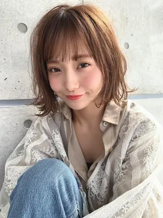 ミディアム カラー ヘアアレンジ 🪞official THREE 横浜🎀のヘアスタイル