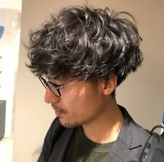 パーマ メンズ シンヤヘアーズ 泉大津本店のヘアスタイル