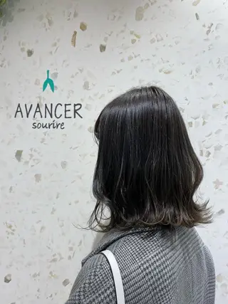 ミディアム soil ミヤタケのヘアスタイル