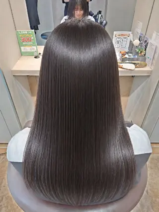 セミロング 縮毛矯正✨艶髪　 シノハラ✨髪質改善のヘアスタイル