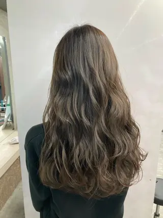ロング カラー ブリーチ&似合せボブ 田中寛十のヘアスタイル